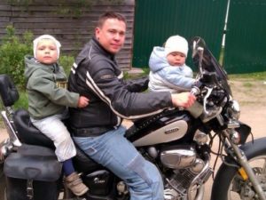 Перевозка детей на мотоцикле без коляски пдд